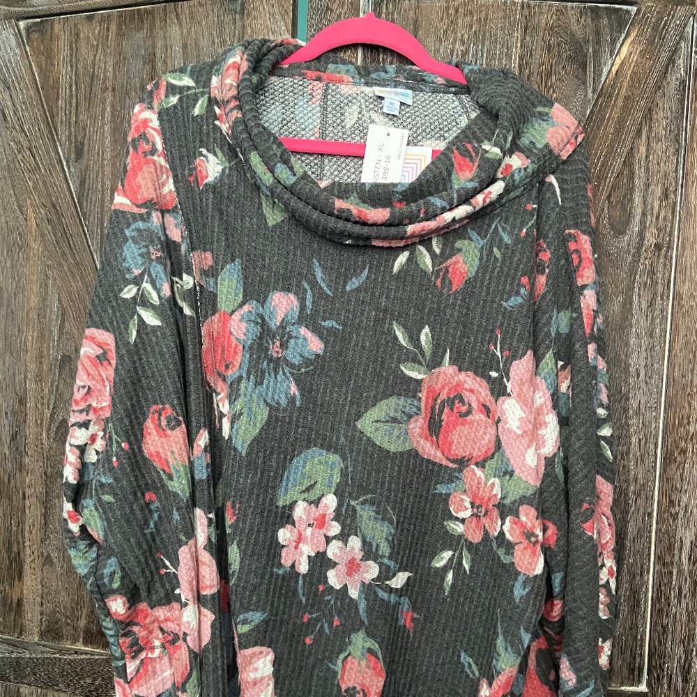 LuLaRoe  Kristen XL sweater